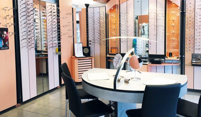 “EINE BRILLE IST EIN KUNSTWERK” - Einkaufen Mainz