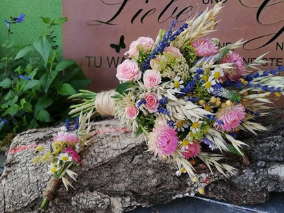 Mainz Suche - Zu finden unter: Blumen / Brautsträuße / Trauerfloristik - Blumenladen Biene Maya