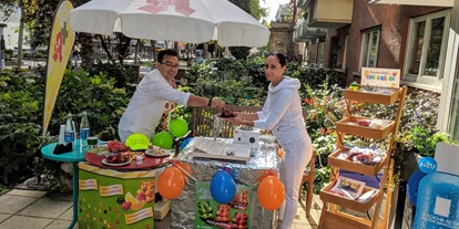 Mainz Suche - PLZ 55118 (Deutschland) - Im Sommer haben wir für die Neustädter Kindergärten ein Gummibärchen-Gießen organisiert
 - Gartenfeld Apotheke
