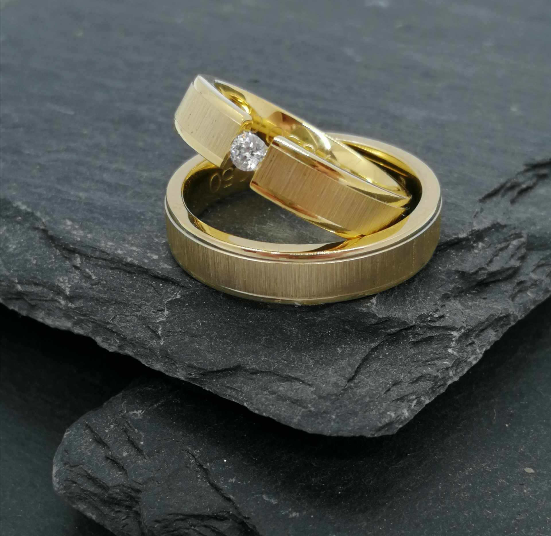 Mainz Suche - Branche: Mobile Geschäfte / Dienstleister - Gau-Algesheim Nähe Marktplatz - Dein mobiles Trauringstudio - Viktor & Marion Logan