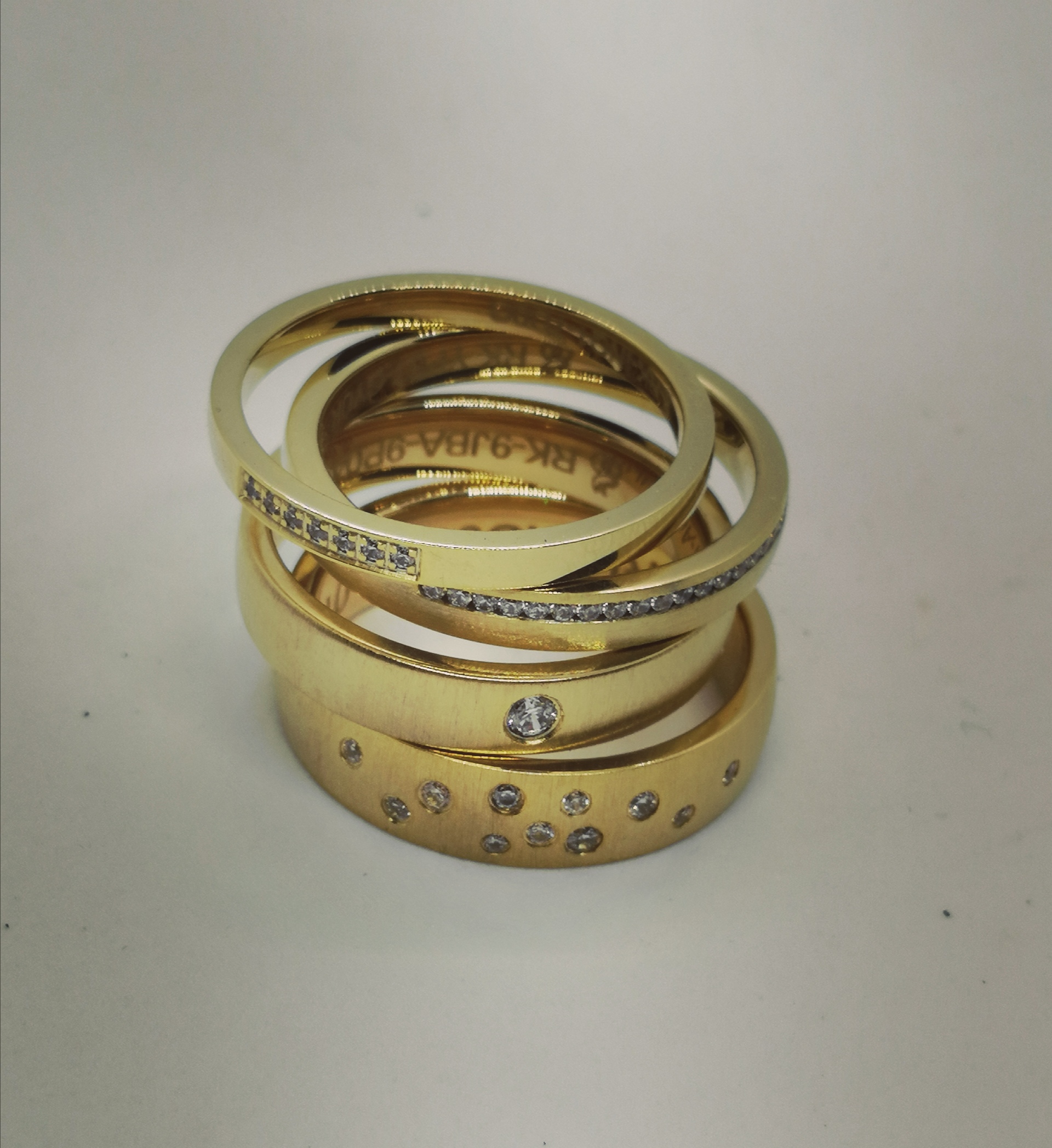 Mainz Suche - Branche: Mobile Geschäfte / Dienstleister - Gau-Algesheim Nähe Marktplatz - Dein mobiles Trauringstudio - Viktor & Marion Logan