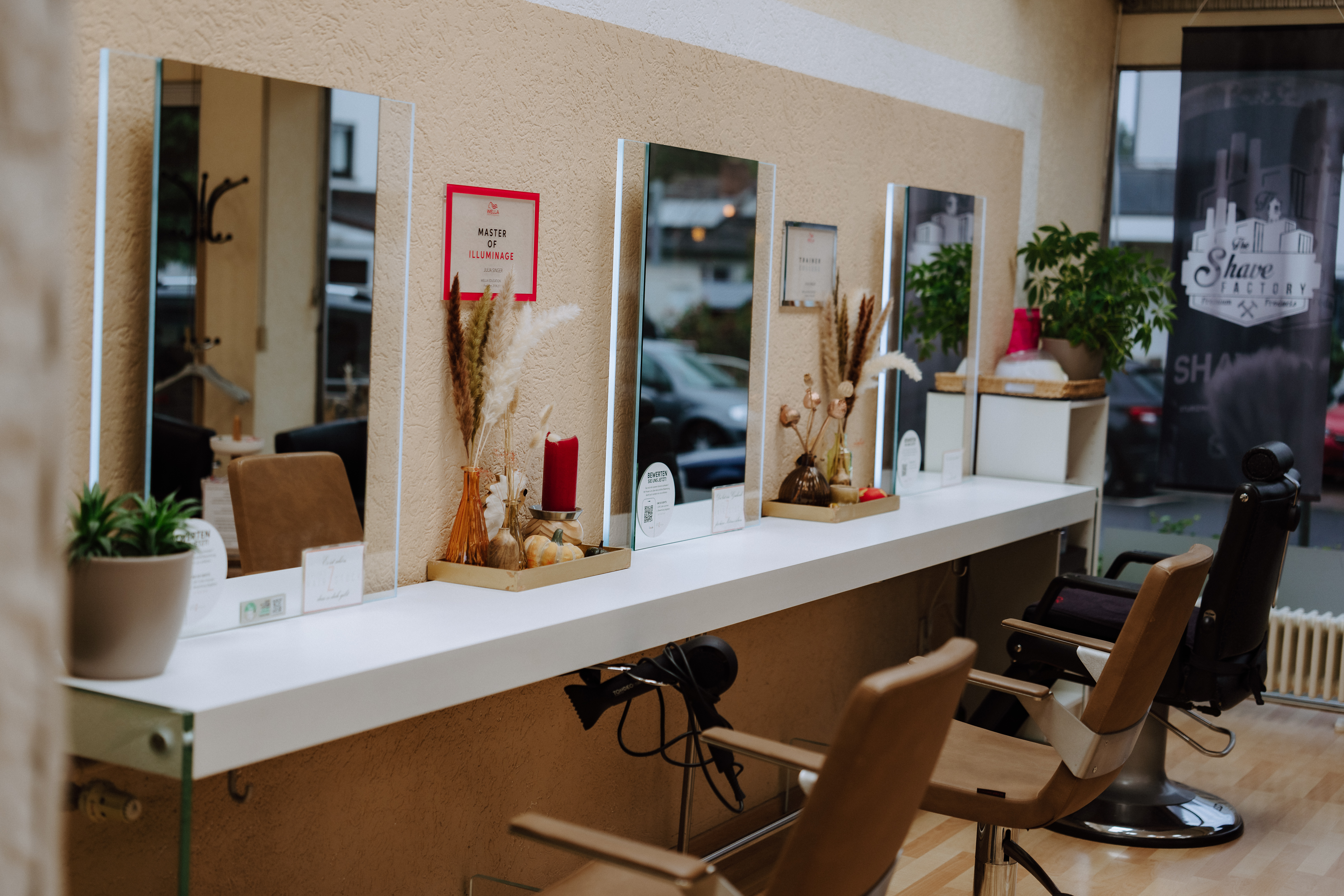 Einkaufen Mainz: Salon - Julia‘s HairZstück 